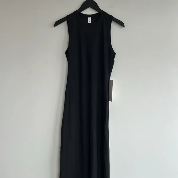 lululemon athletica Black Sleeveless Crew Midi Dress - Picture 4 of 8